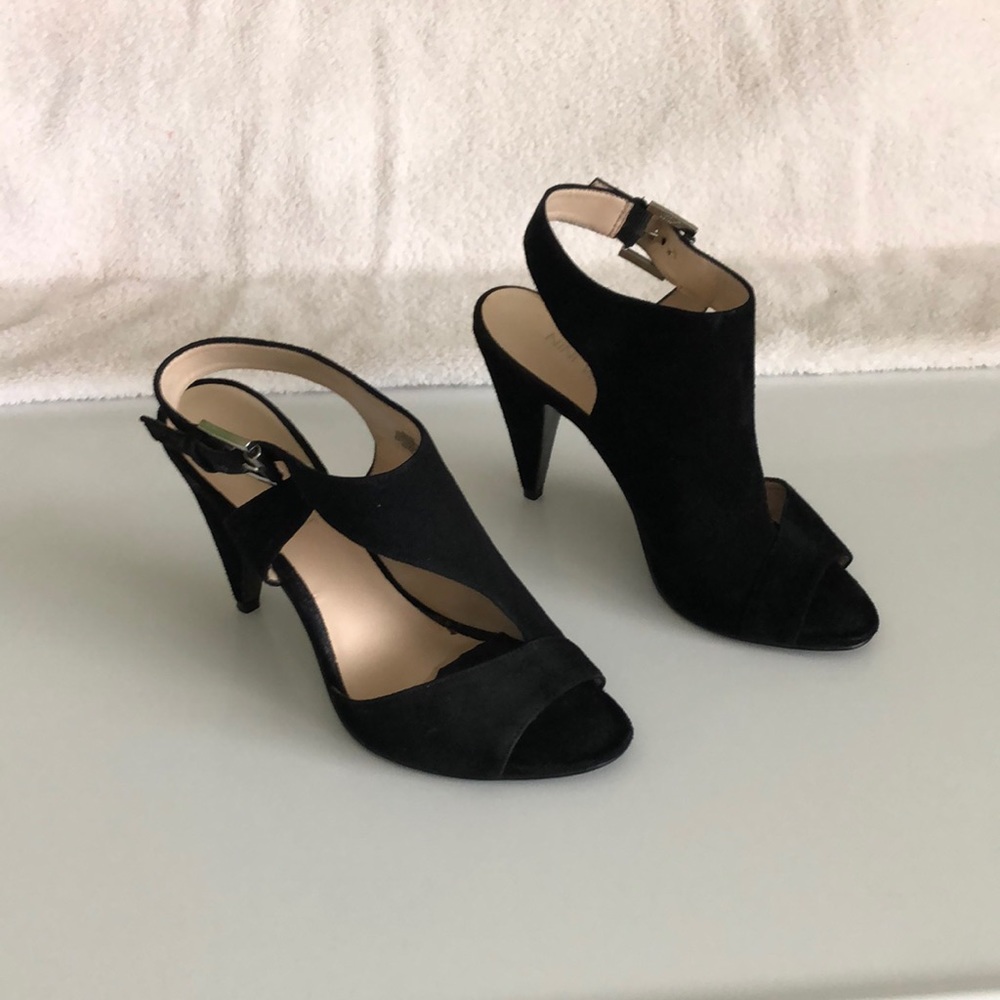 Nine West black suede shoes